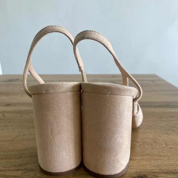 Beige & Black Cap Toe Slingback Heels | Size 8.5 | Block Heel | - Picture 2 of 6